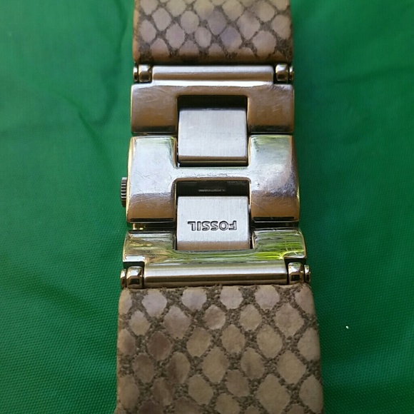 Vintage Fossil Watch - Picture 7 of 7